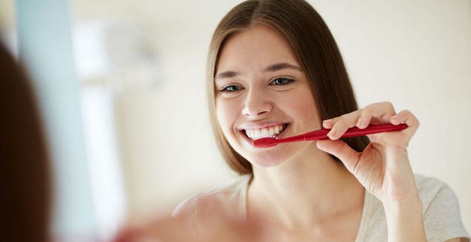 Top 15 Unusual Products of CBD That Worth Trying 17 washing teeth Top 15 Unusual Products of CBD That Worth Trying - 17