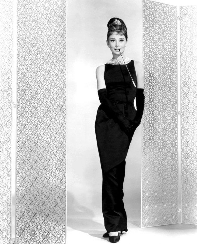 Audrey Hepburn little black dress 20 Hollywood Actresses Who Changed Fashion Forever - 13