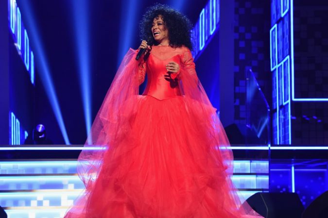 Diana-Ross-Grammys-Performance-2019-675x449 20 Hollywood Actresses Who Changed Fashion Forever