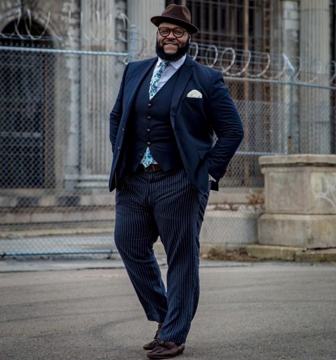 Plus Size Men’s outfits 10 Fashion Tips for Plus-Size Men to Wear in Office - 18