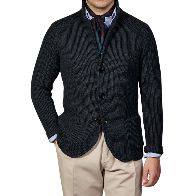 The 3 button blazers 10 Fashion Tips for Plus-Size Men to Wear in Office - 14