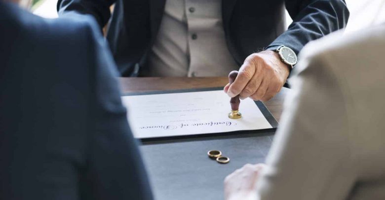 5 Tips to Hire the Best Divorce Attorney 1 divorce lawyer 5 Tips to Hire the Best Divorce Attorney - choosing a divorce attorney 1