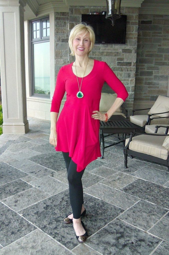 leggings outfit for women over 40 20 Must-Have Wardrobe Pieces Every Woman Over 40 Needs - 15