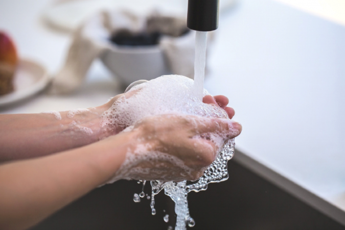 washing hands 7 Healthy Tips for Students to Prevent Illness - 5