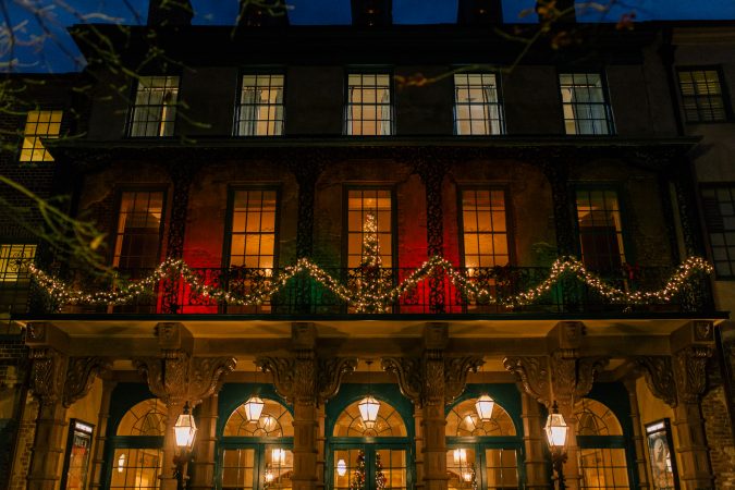 Christmas in Charleston Top 10 Fairytale Christmas Places for Couples - 17