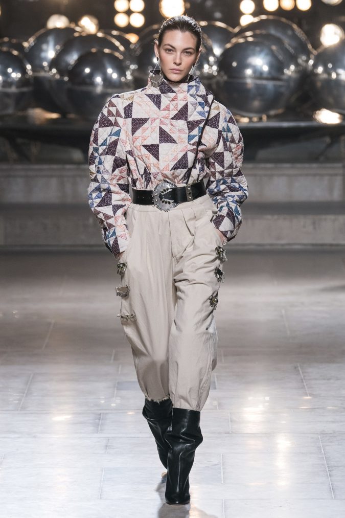 Fall-winter-fashion-2020-big-shoulders-Isabel-Marant-2-675x1013 60+ Retro Fashion Designs of Fall/Winter 2020 Inspired by the 80s and 90s