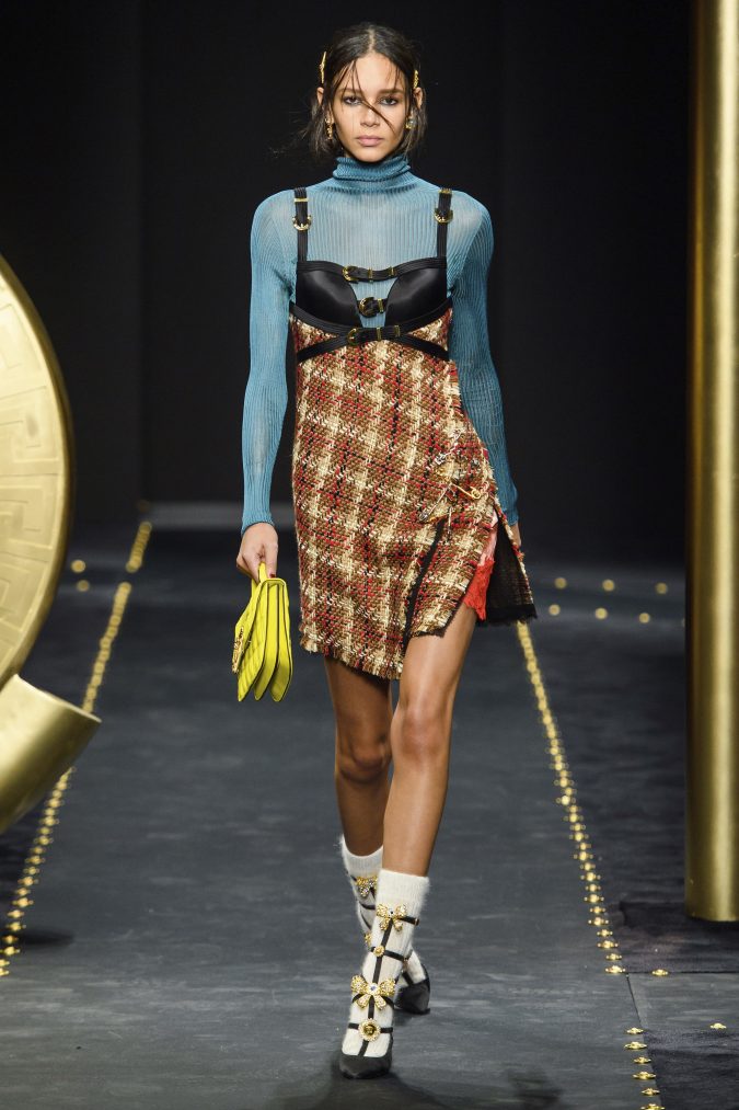Fall winter fashion 2020 camisole dress versace 60+ Retro Fashion Designs of Fall/Winter Inspired by the 80s and 90s - 59