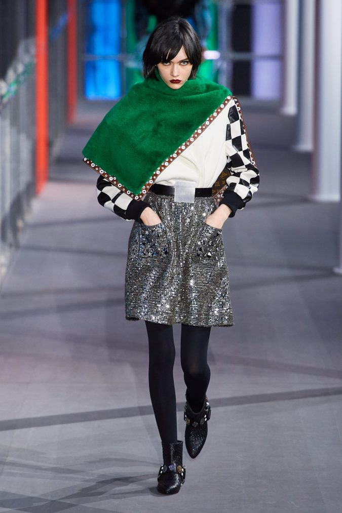 Fall winter fashion 2020 nightclub style Louis Vuitton 60+ Retro Fashion Designs of Fall/Winter Inspired by the 80s and 90s - 12
