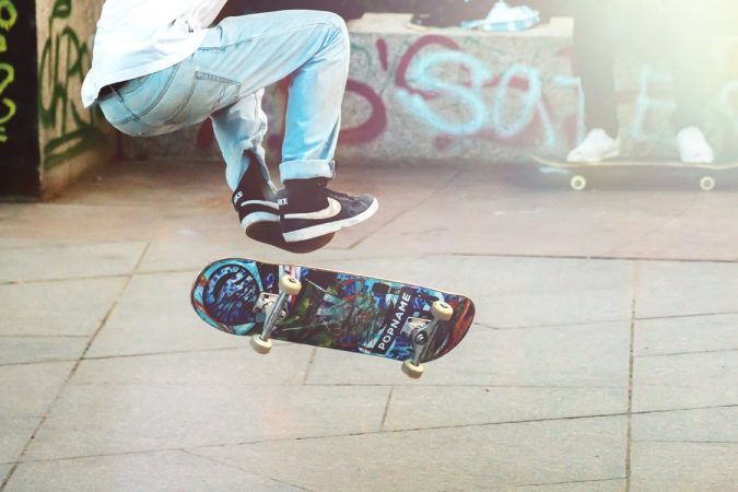 What to Look For When Buying a Skateboard 2 Skateboard 5 What to Look For When Buying a Skateboard - 2