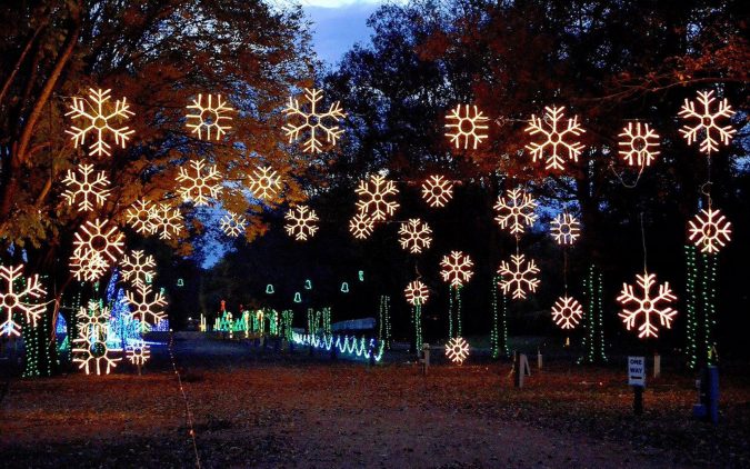 Top 10 Fairytale Christmas Places for Couples 37 dancing lights of jellystone park Nashville at Christmas Top 10 Fairytale Christmas Places for Couples - 37