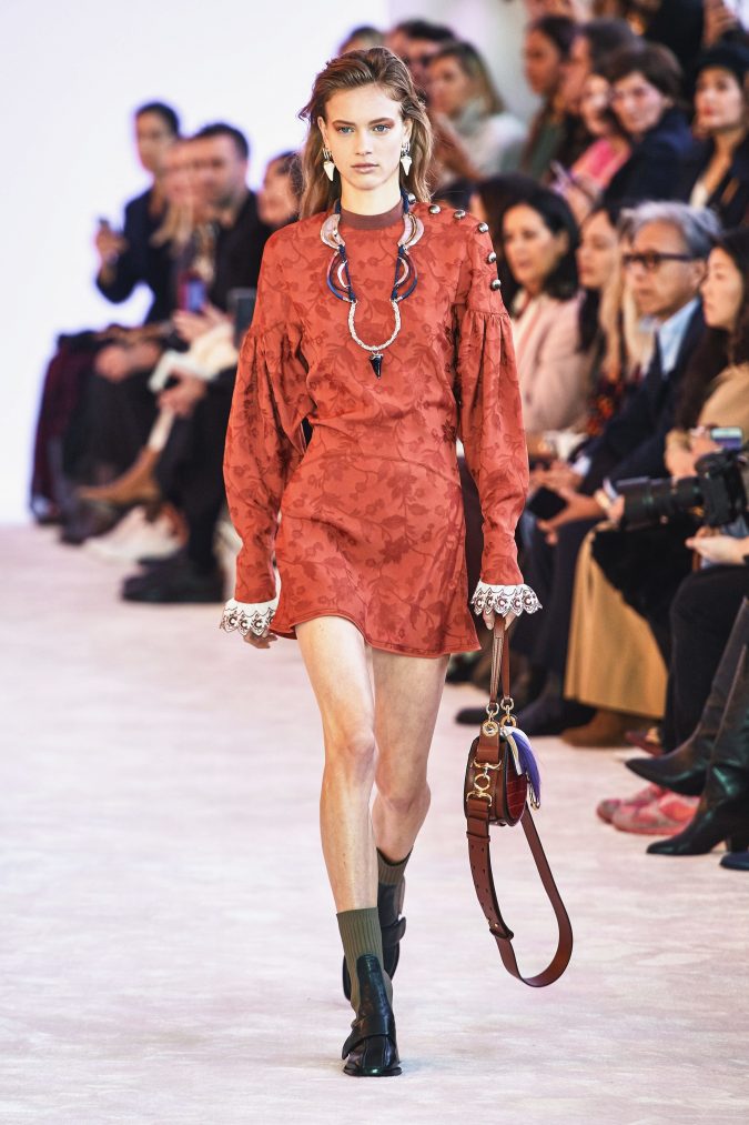 fall-winter-fashion-2019-dress-bell-sleeves-chloe-675x1013 +20 Fall Fashion Trends of 2020 for the Fans of Unusual Shoulders and Sleeves