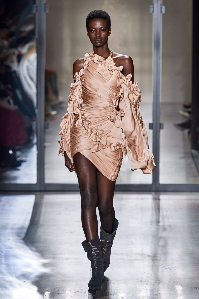 fall-winter-fashion-2020-bowed-dress-Zimmermann-675x1013 90 Fall/Winter Fashion Ideas for a Perfect Combination of Vintage and Modern in 2020