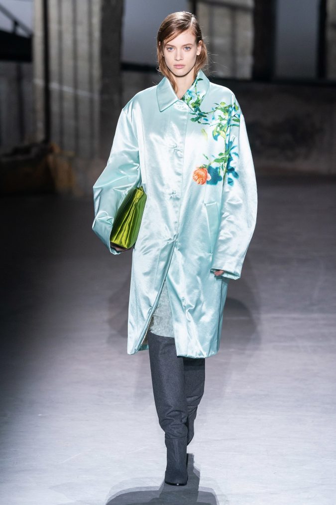 fall winter fashion 2020 coat Dries Van Noten +20 Fall Fashion Trends of Unusual Shoulders and Sleeves - 9