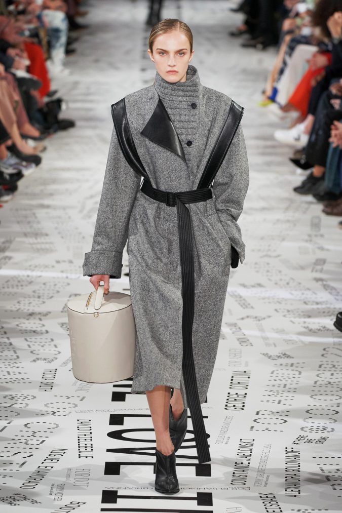fall-winter-fashion-2020-coat-Stella-McCartney-675x1013 +80 Fall/Winter Fashion Trends for a Stunning Wardrobe in 2022