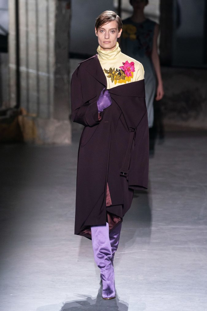 fall winter fashion 2020 coat asymmetrical shoulders Dries Van Noten +20 Fall Fashion Trends of Unusual Shoulders and Sleeves - 61