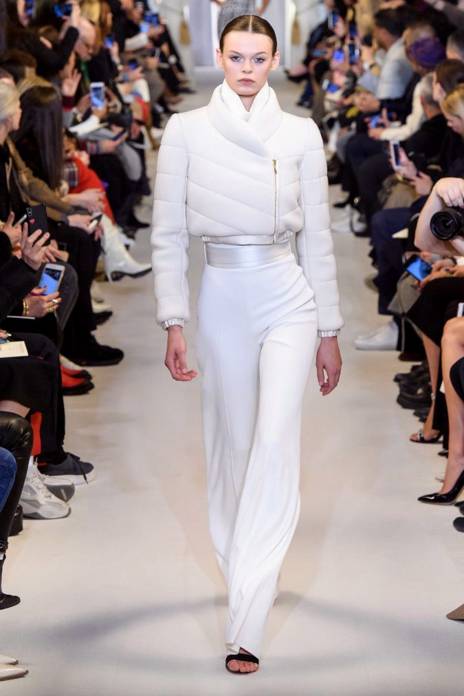 fall winter fashion 2020 jacket Brandon Maxwell +20 Fall Fashion Trends of Unusual Shoulders and Sleeves - 71