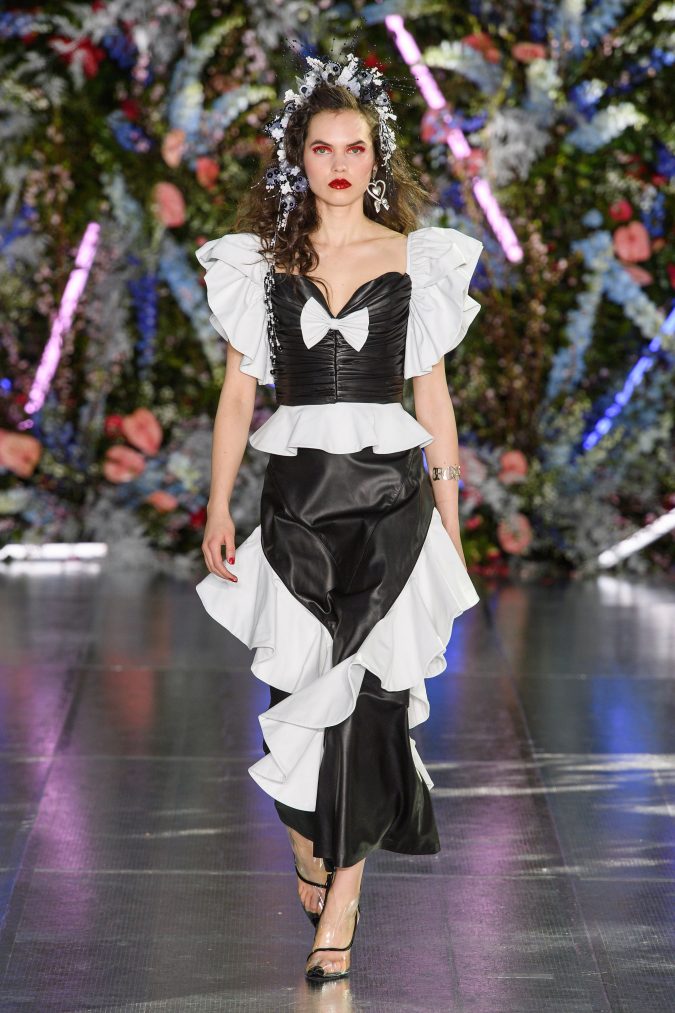 fall-winter-fashion-2020-leather-ruffled-dress-Rodarte-675x1013 90 Fall/Winter Fashion Ideas for a Perfect Combination of Vintage and Modern in 2020