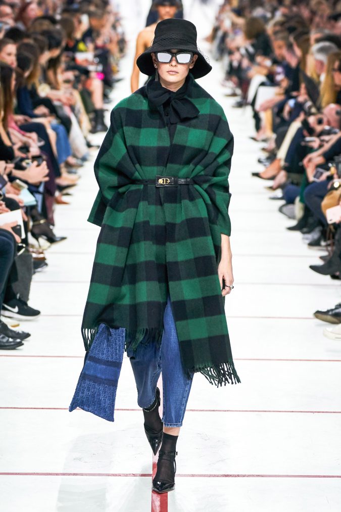 fall-winter-fashion-2020-plaided-top-snd-jeans-675x1013.jpg