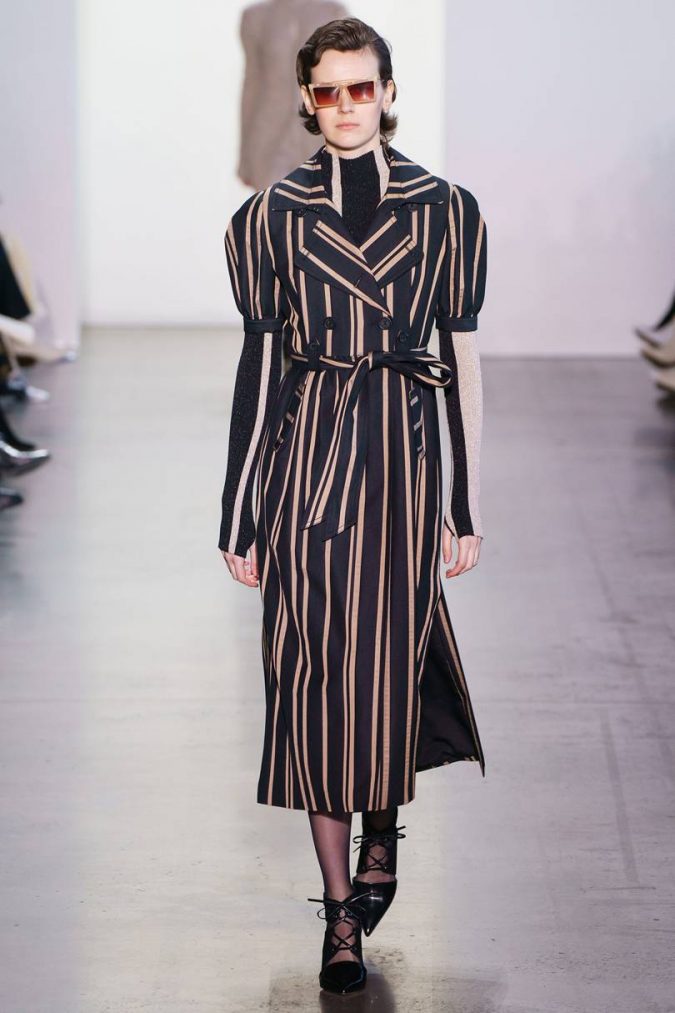 fall winter fashion 2020 striped coat ALESSANDRO LUCIONI +20 Fall Fashion Trends of Unusual Shoulders and Sleeves - 72