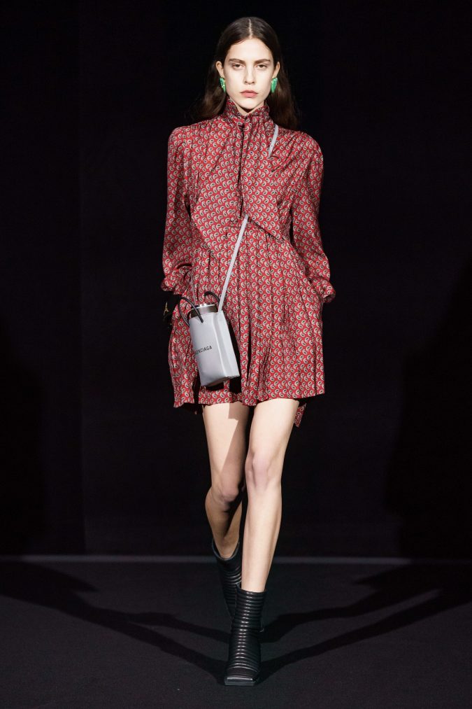 fall-winter-fashion-2020-wine-red-dress-Balenciaga-675x1013 90 Fall/Winter Fashion Ideas for a Perfect Combination of Vintage and Modern in 2020