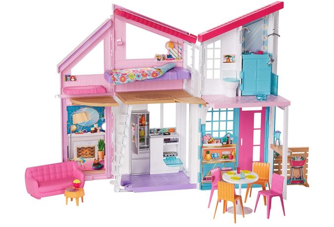 Barbie-House-Malibu-675x459 Top 25 Most Trendy Christmas Toys for Children in 2020