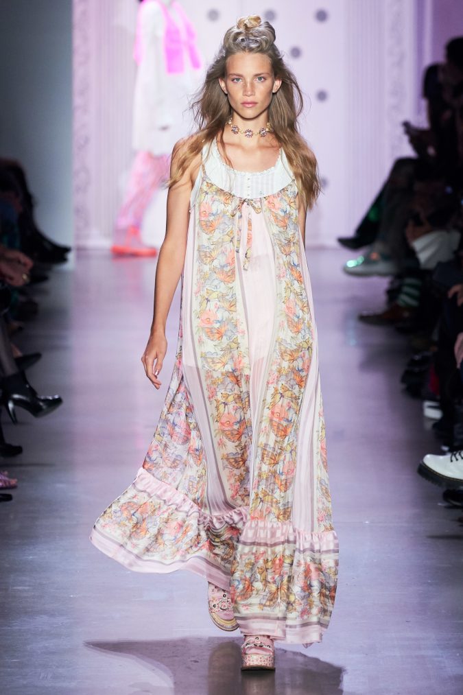 Spring-summer-fashion-2020-floral-dress-Anna-Sui-2-675x1013 120+ Lovely Floral Outfit Ideas and Trends for All Seasons 2020