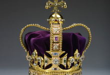 United Kingdom—St. Edward’s Crown The 5 Most Expensive Crown Jewels in the World - bridesmaids’ jewelry 2