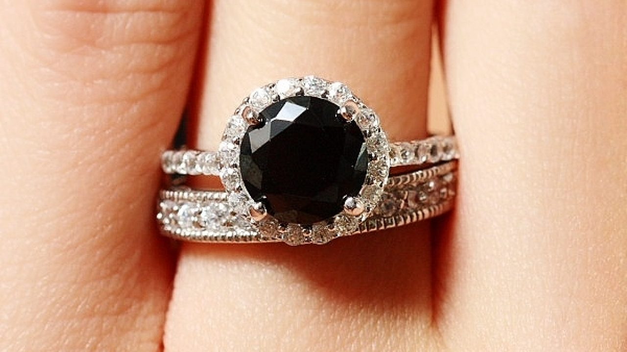 black-diamonds-wedding-ring-675x380 Everything You Need to Know about Weddi...
