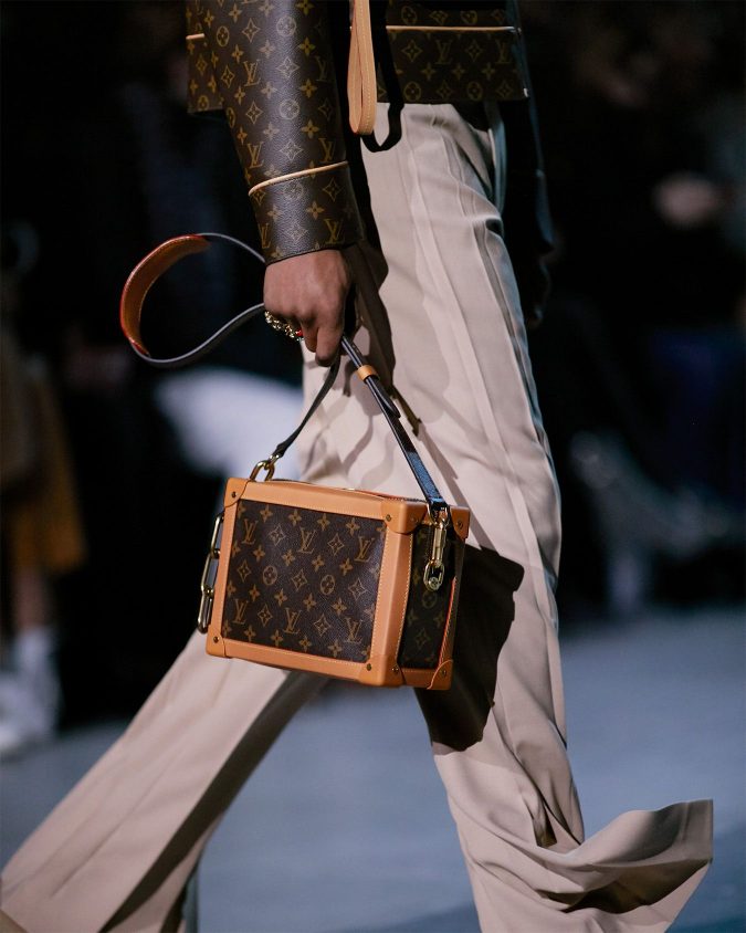 fall-winter-accessories-2020-handbag-louis-vuitton-2-675x844 65+ Hottest Winter Accessories Fashion Trends in 2022