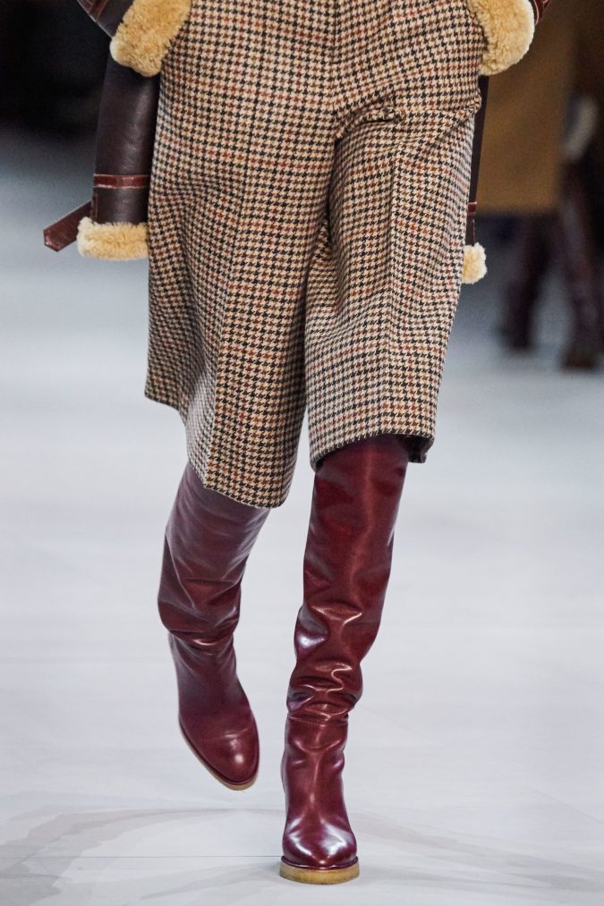 fall-winter-accessories-2020-knee-boots-Celine-675x1013 65+ Hottest Winter Accessories Fashion Trends in 2022