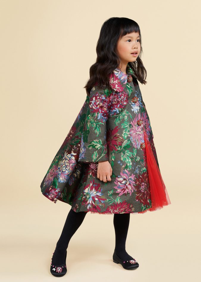 fall winter fashion 2020 kids floral coat dolce and gabbana 15 Cutest Kids Fashion Trends for Winter - 24