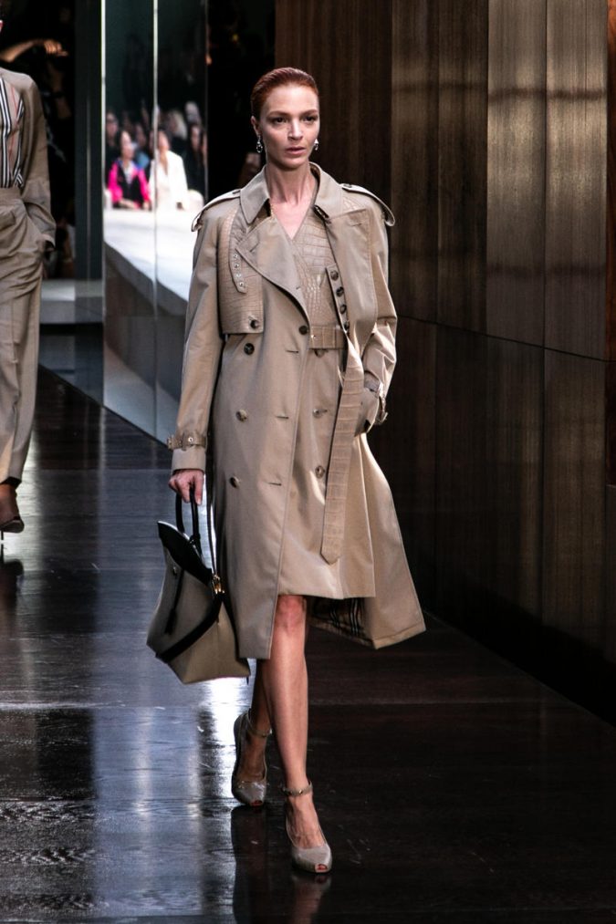 fall-winter-fashion-2020-trench-coat-Burberry-675x1013 45+ Elegant Work Outfit Ideas for Fall and Winter 2020