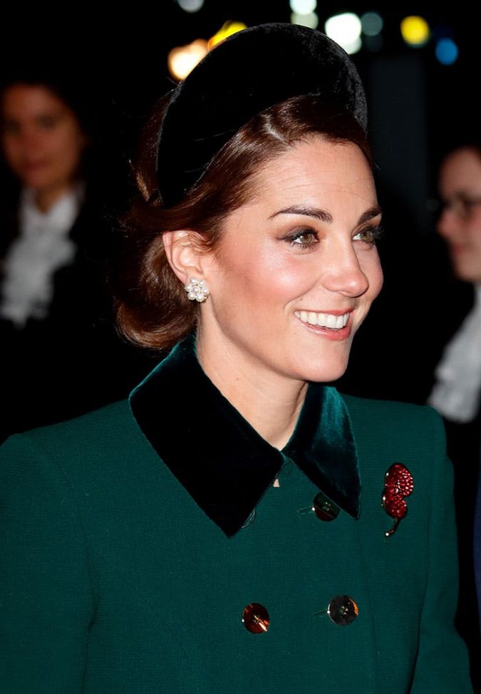 Top 20 Hottest Winter Hairstyles for Women 35 kate middleton hairstyle velvet hatband Top 20 Hottest Winter Hairstyles for Women - 35