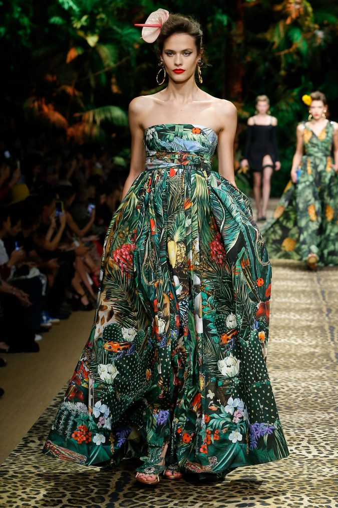 spring-summer-fashion-2020-floral-dress-dolce-and-gabbana-675x1013 120+ Lovely Floral Outfit Ideas and Trends for All Seasons 2020