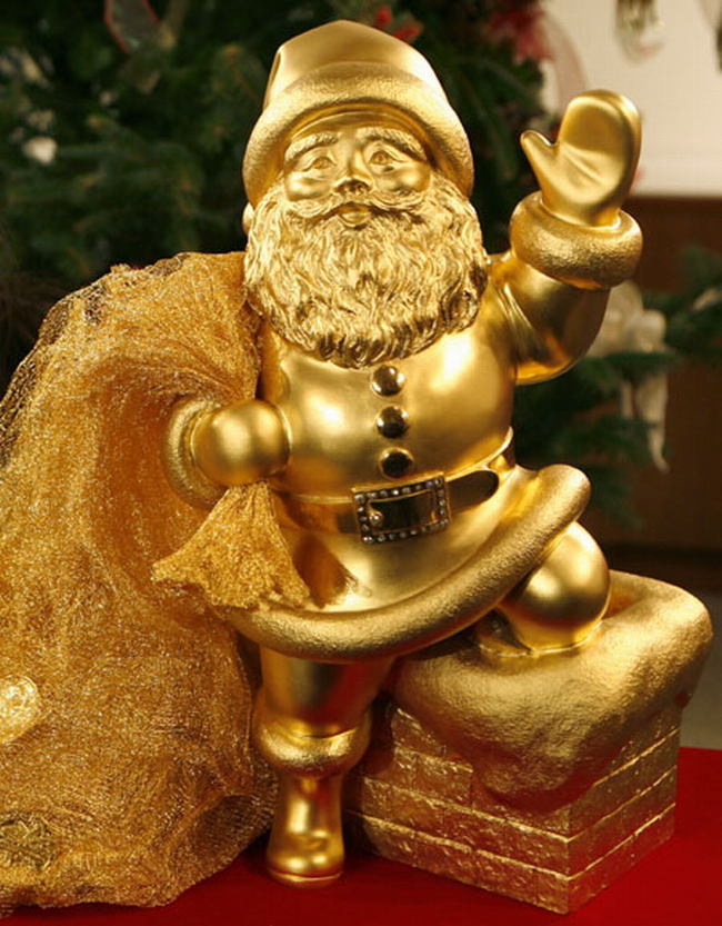 Christmas decoration Ginza Tanaka 18” gold Santa Top 15 Most Expensive Christmas Decorations - 17