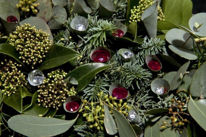 Christmas decoration most expensive Christmas wreath Top 15 Most Expensive Christmas Decorations - 19