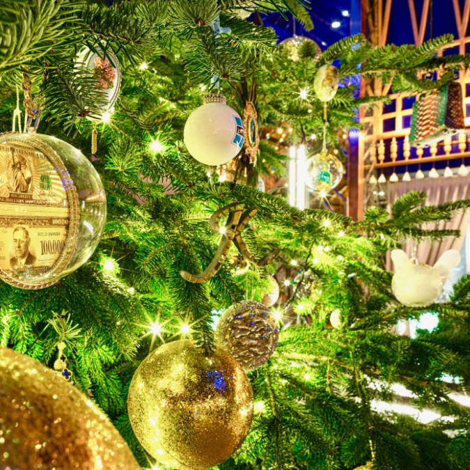 Kempinski-Hotel-Bahia-Christmas-tree-2-675x675 Top 15 Most Expensive Christmas Decorations