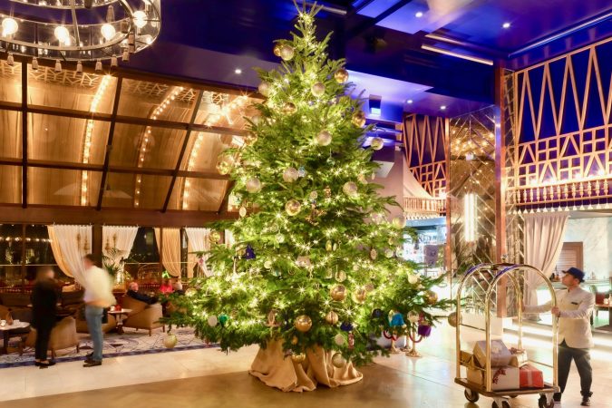 Kempinski-Hotel-Bahia-Christmas-tree-675x450 Top 15 Most Expensive Christmas Decorations
