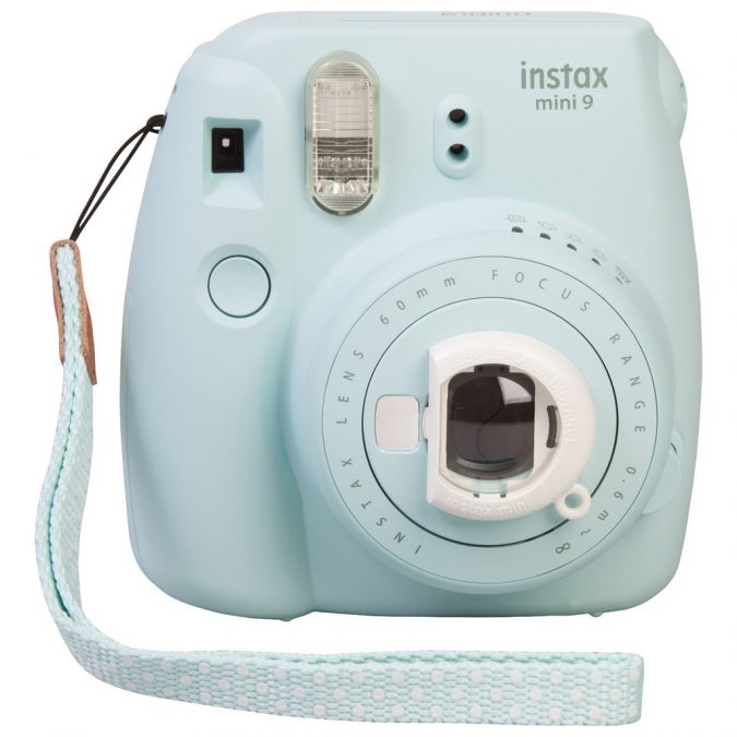 Top 15 Fabulous Teen's Christmas Gifts 20 Mini instant camera Top 15 Fabulous Teen's Christmas Gifts - 20