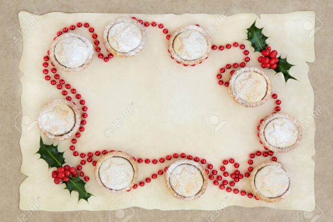 16 Mouthwatering Christmas Cake Decoration Ideas 9 abstract christmas cake decoration mince pies 16 Mouthwatering Christmas Cake Decoration Ideas - 9