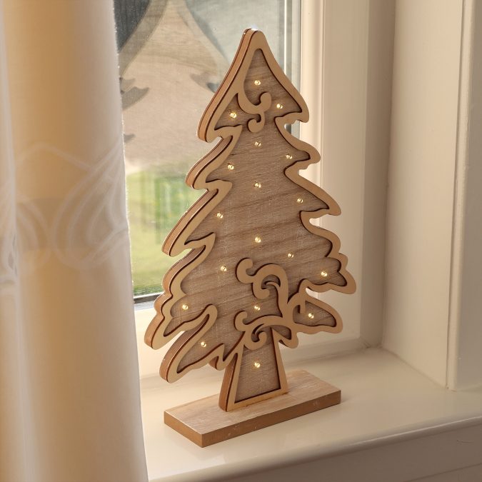 chrismas decoration wooden tree 50+ Hottest Christmas Decoration Ideas - 20