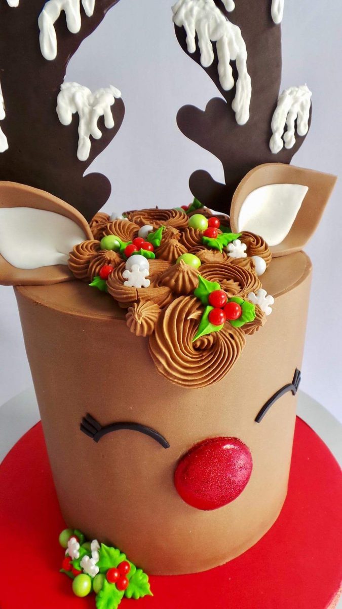 christmas-cake-Rudolph-675x1201 16 Mouthwatering Christmas Cake Decoration Ideas 2021