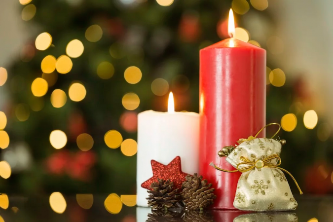 christmas decoration scented candle 2 50+ Hottest Christmas Decoration Ideas - 9