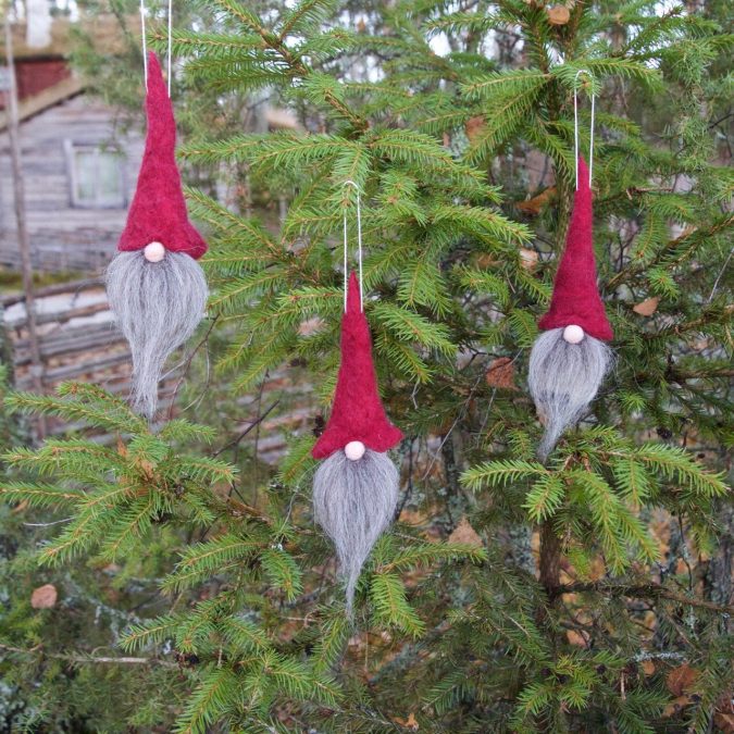 christmas gnomes decoration 4 50+ Hottest Christmas Decoration Ideas - 33