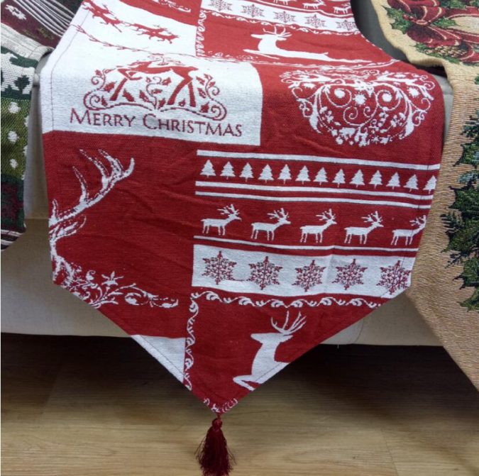 christmas table runner 50+ Hottest Christmas Decoration Ideas - 35