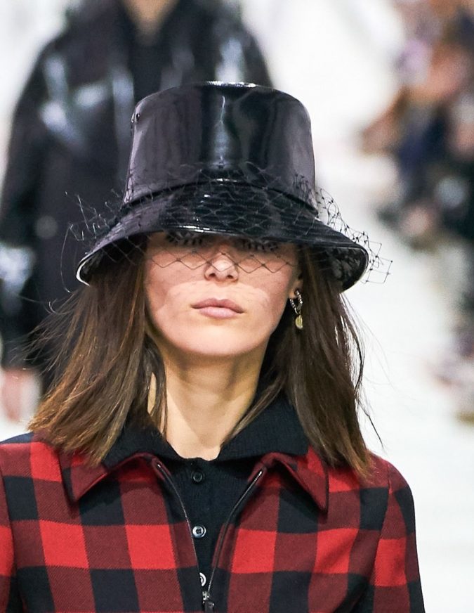 fall winter fashion 2020 plaided dress Dior Top 10 Elegant Women’s Hat Trends For Winter - 33