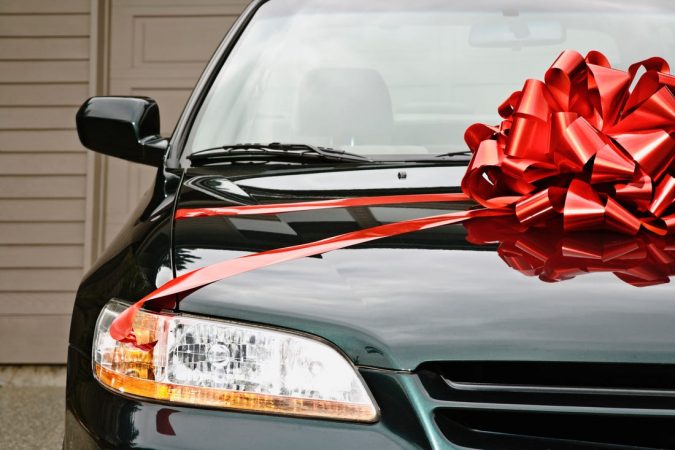 gift-car-675x450 Top 10 Most Luxurious Wedding Gift Ideas for Wealthy Couple