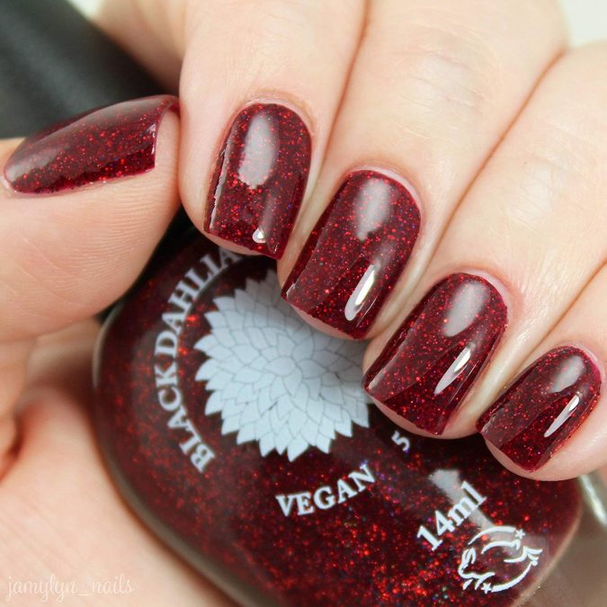 Top 10 Lovely Nail Polish Trends for Next Fall & Winter 33 glitter red nails Top 10 Lovely Nail Polish Trends for Next Fall & Winter - 33