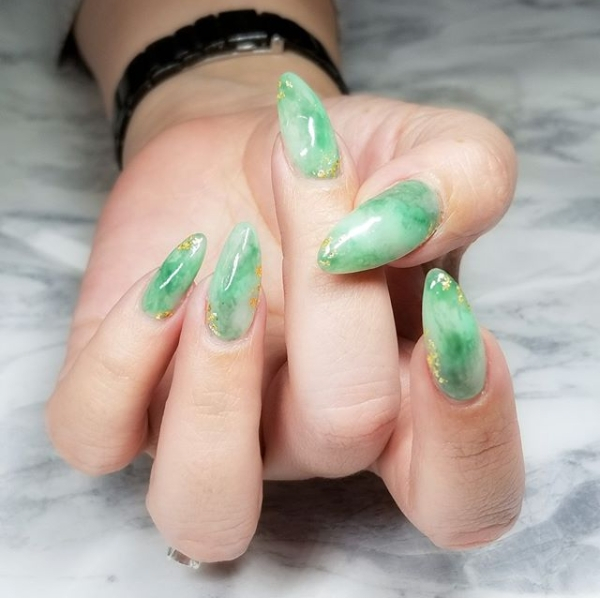 Top 10 Most Luxurious Nail Designs 29 jade nail art Top 10 Most Luxurious Nail Designs - 29