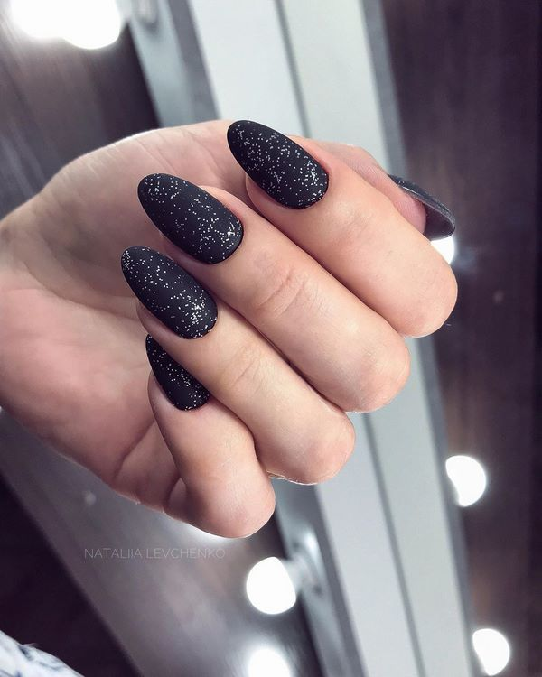 matte glitter nails Top 10 Lovely Nail Polish Trends for Next Fall & Winter - 40